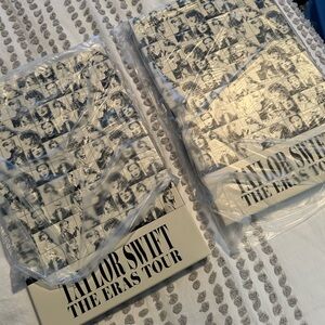 Taylor Swift VIP Box (Unused and Complete)